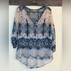 Sheer 3/4 sleeve, XL snakeskin print